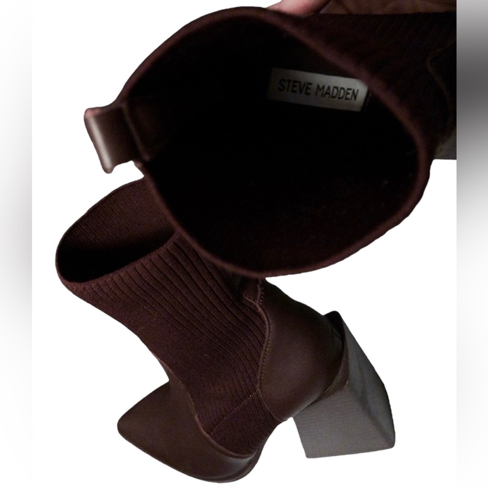 Steve Madden Burgundy Chunky Heel Ankle Booties 6.5(US) - Picture 3 of 4